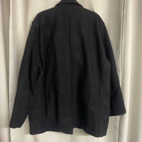 The Sportsman’s Guide men’s black peacoat see measurement for size. Coat/jacket - Picture 2 of 6